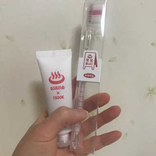 이태리숍 덴탈케어_치약 칫솔 — 3점을 준 리뷰어가 2018년 4월 올린 사용 사진