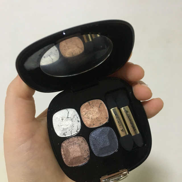셀레뷰 엣지 쿼드 아이섀도우 리뷰 사진
