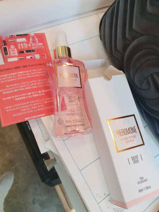 레드컨테이너 페로몬향 퍼퓸 바디미스트 80ml — 5점을 준 리뷰어가 2020년 3월 올린 사용 사진