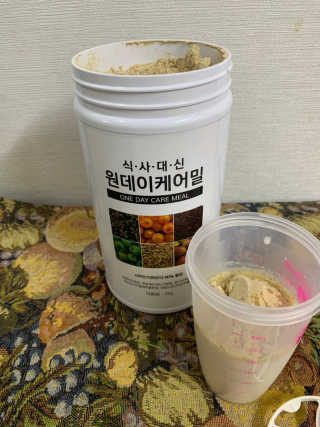 (주)이스터비엔에프 식사대용선식 원데이케어밀 1KG 대용량 — 4.5점을 준 리뷰어가 2019년 1월 올린 사용 사진