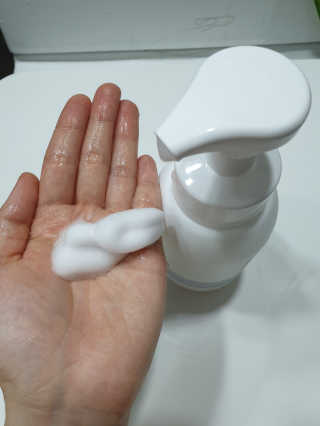 솔테라피 솔티 크리미 클렌징폼 300ml — 1점을 준 리뷰어가 2019년 4월 올린 사용 사진