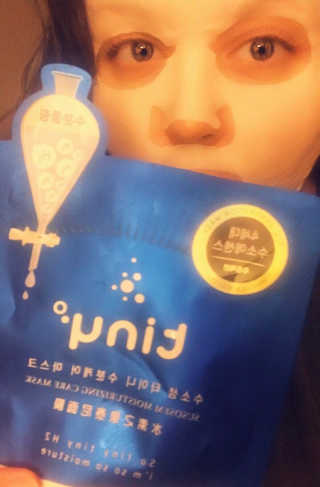 (주)애니닥터헬스케어 Hysis Hydrogen Mask - Gift Set — 3.67점을 준 리뷰어가 2018년 1월 올린 사용 사진