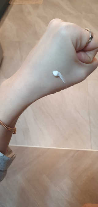 메이메리 쓰리이펙츠 모이스처 톤업크림 50ml — 5점을 준 리뷰어가 2020년 1월 올린 사용 사진
