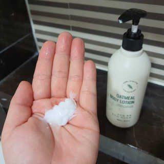 (주)에네스티 내추럴 촉촉  오트밀 바디로션 500ml — 5점을 준 리뷰어가 2019년 12월 올린 사용 사진