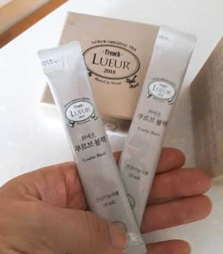 [하우투잇] 뤼에르 쿠르브 블랙 10ml x 30포 총 300ml — 3.5점을 준 리뷰어가 2020년 3월 올린 사용 사진