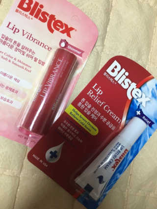 블리스텍스 립 릴리프 크림 립밤, 립 바이브런스 립밤 — 3점을 준 리뷰어가 2018년 11월 올린 사용 사진