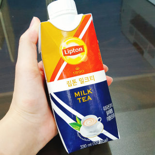 립톤 아이스티 립톤 밀크티 — 3.5점을 준 리뷰어가 2016년 7월 올린 사용 사진