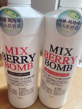 (주)에네스티 믹스베리 단백질 폭탄 샴푸 1000g — 5점을 준 리뷰어가 2019년 12월 올린 사용 사진