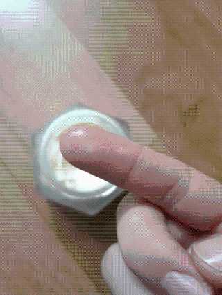 오지아이 마누카 허니 딥 케어 크림 50ml — 1점을 준 리뷰어가 2019년 12월 올린 사용 사진