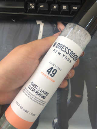 더블유드레스룸 드레스퍼퓸 150ml — 4.67점을 준 리뷰어가 2018년 6월 올린 사용 사진
