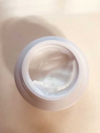 스카이밀크 SKYMILK 당나귀밀크 크림 — 5점을 준 리뷰어가 2019년 12월 올린 사용 사진