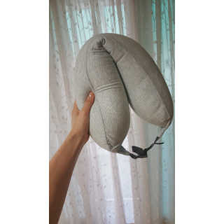 리빙템 여행용 목베개 [색상랜덤] — 5점을 준 리뷰어가 2018년 7월 올린 사용 사진