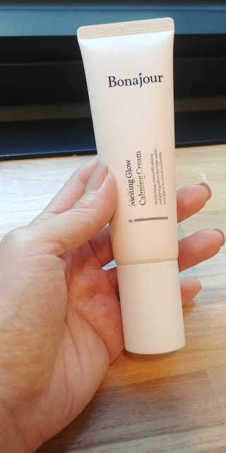 보나쥬르 멜팅 글로우 카밍 크림 50ml — 5점을 준 리뷰어가 2020년 1월 올린 사용 사진