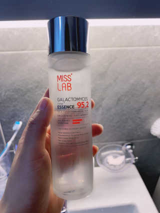 (주)에네스티 미스랩 갈락토미세스 클리어 플러스 에센스 — 5점을 준 리뷰어가 2020년 2월 올린 사용 사진
