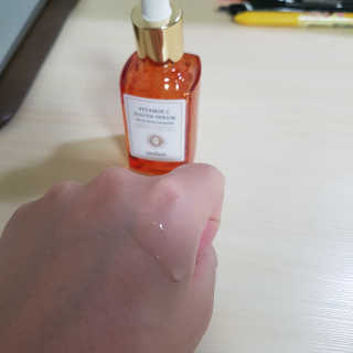 비건화장품 멜릭서 피부 활력 부스터 멜릭서 비타민 세럼 — 1점을 준 리뷰어가 2019년 3월 올린 사용 사진