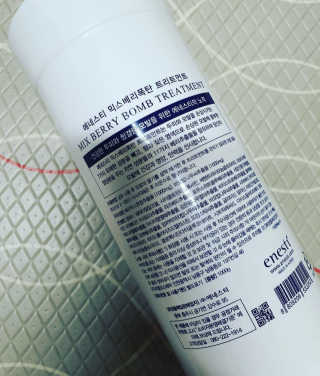(주)에네스티 믹스베리 폭탄 트리트먼트 1000g — 5점을 준 리뷰어가 2019년 10월 올린 사용 사진