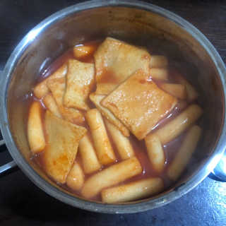 두번째 국떡 국가대표 떡볶이 1팩 + 영미칩 2봉 증정 — 5점을 준 리뷰어가 2019년 2월 올린 사용 사진