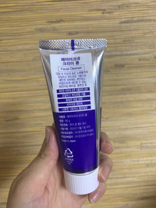 페어아크네 크리미폼 페어아크네 크리미 폼 — 3.5점을 준 리뷰어가 2019년 9월 올린 사용 사진