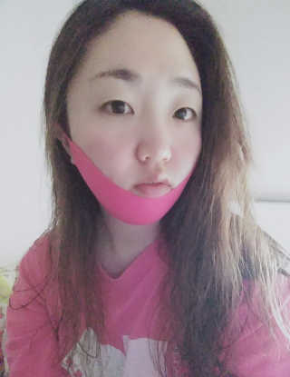 스케덤 펩타이드 리프팅밴드 — 3.5점을 준 리뷰어가 2019년 5월 올린 사용 사진