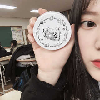 (주)스와니코코 백조쿠션E 원더 핏 에디션(21호) — 4.83점을 준 리뷰어가 2017년 11월 올린 사용 사진