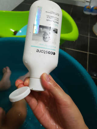 엘루스벤 에코스토어_베이비 바디워시_200ML — 5점을 준 리뷰어가 2017년 6월 올린 사용 사진