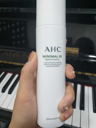 AHC 에이 에이치 씨 미니멀 10 워터리 에센스 — 5점을 준 리뷰어가 2018년 12월 올린 사용 사진