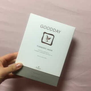 GoodDay Skincare GoodDay 강황 마스크 — 5점을 준 리뷰어가 2020년 3월 올린 사용 사진