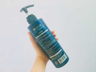 다슈코리아 다슈 데일리 한방 두피 골드 샴푸 500ml — 5점을 준 리뷰어가 2017년 10월 올린 사용 사진