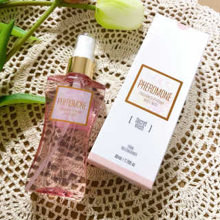 레드컨테이너 페로몬향 퍼퓸 바디미스트 80ml — 5점을 준 리뷰어가 2020년 3월 올린 사용 사진