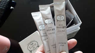 [하우투잇] 뤼에르 쿠르브 블랙 10ml x 30포 총 300ml — 5점을 준 리뷰어가 2020년 3월 올린 사용 사진