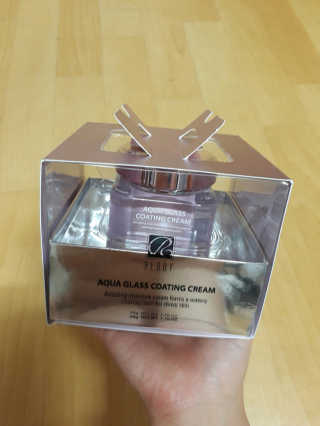 레디 아쿠아 글라스 코팅 크림 — 5점을 준 리뷰어가 2017년 11월 올린 사용 사진