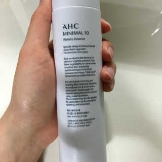 AHC 에이 에이치 씨 미니멀 10 워터리 에센스 — 4점을 준 리뷰어가 2018년 12월 올린 사용 사진