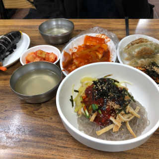 [다래분식]-푸짐하게 먹을 수 있는 12,000원 자유이용 — 3점을 준 리뷰어가 2019년 2월 올린 사용 사진