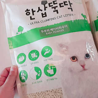 [펫토리아] BEST 고양이두부모래 6L 한삽뚝딱 — 5점을 준 리뷰어가 2019년 2월 올린 사용 사진
