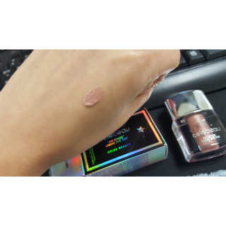 셀레뷰 온 스테이지 리퀴드  아이틴트 — 4점을 준 리뷰어가 2017년 6월 올린 사용 사진