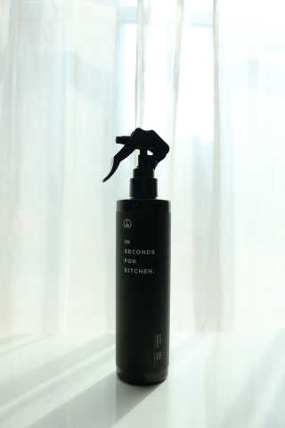 PEACE MOMENT 피스모먼트 인세컨즈포키친 320mL 천연살균소독제 — 4점을 준 리뷰어가 2018년 10월 올린 사용 사진