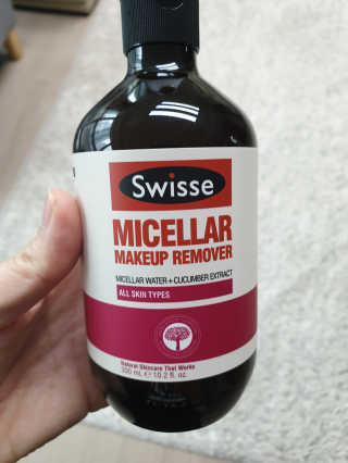 SWISSE 스위스 미셀라 메이크업 리무버 — 5점을 준 리뷰어가 2019년 12월 올린 사용 사진