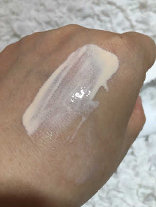 쥴라이Jullai 슈퍼 12 바운스 선 플루이드 SPF50+ PA++++ — 4.5점을 준 리뷰어가 2019년 7월 올린 사용 사진