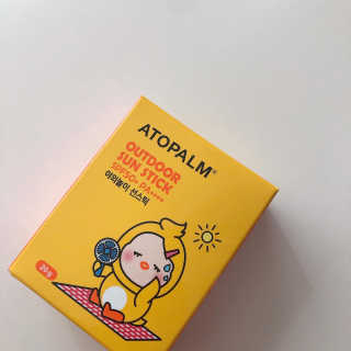 아토팜 야외놀이 선스틱 SPF50+ PA++++ — 5점을 준 리뷰어가 2020년 3월 올린 사용 사진