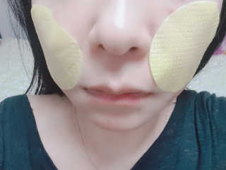 쏘내추럴 샤이닝 페이스 필링 패드 — 5점을 준 리뷰어가 2019년 8월 올린 사용 사진
