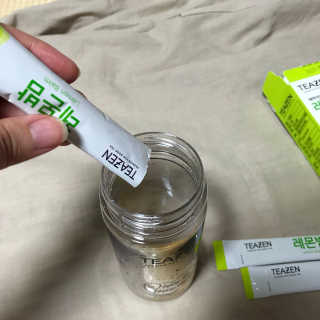 티젠 레몬밤 + 마이보틀 — 4.17점을 준 리뷰어가 2018년 7월 올린 사용 사진