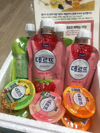 데르뜨 떠먹는 과일 3종, 짜먹는 과일 2종 총 10개 체험 — 5점을 준 리뷰어가 2020년 3월 올린 사용 사진