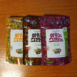 아우노그라노 오리지날, 진짜 베리, 진짜 카카오 — 5점을 준 리뷰어가 2018년 3월 올린 사용 사진