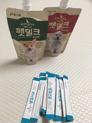 [빙그레] 에버그로 생유산균 1봉（10포입）+펫밀크2팩 — 5점을 준 리뷰어가 2019년 5월 올린 사용 사진