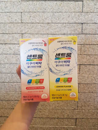 센트룸 아쿠아비타 레몬향, 딸기향 — 4.5점을 준 리뷰어가 2019년 6월 올린 사용 사진