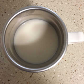 식사대용 아몬드밀크 어나더밀크 500ml X 2병 — 3.33점을 준 리뷰어가 2018년 8월 올린 사용 사진