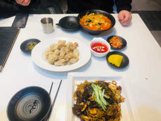 [초한지_치평동]20000원 내 음식메뉴 자유이용권 — 4점을 준 리뷰어가 2019년 2월 올린 사용 사진