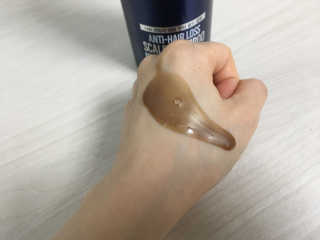 다슈코리아 다슈 데일리 한방 두피 골드 샴푸 500ml — 4.67점을 준 리뷰어가 2017년 10월 올린 사용 사진