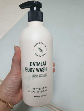 (주)에네스티 내추럴 촉촉  오트밀 바디워시 500ml — 5점을 준 리뷰어가 2019년 11월 올린 사용 사진
