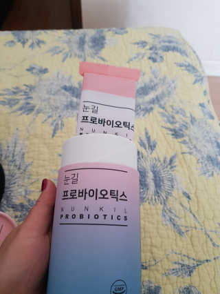눈길 프로바이오틱스 눈길 콜라겐 프로바이오틱스 — 5점을 준 리뷰어가 2019년 11월 올린 사용 사진